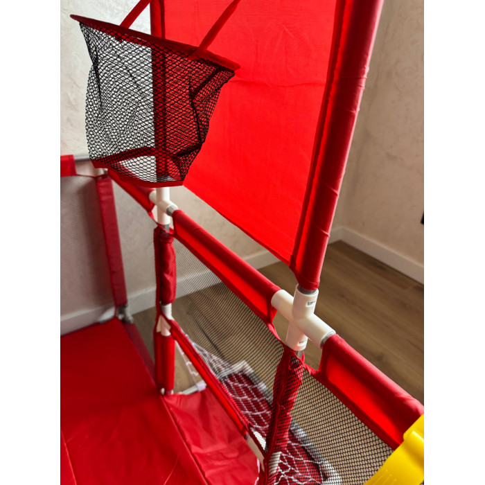 Детский игровой манеж 120×180 см Красный с баскетбольным кольцом, воротами, шариками и ручками — безопасное пространство для малыша