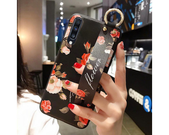 Силиконовый чехол для Samsung Galaxy A7 2018 (A750) с ремешком-подставкой Розы на чёрном